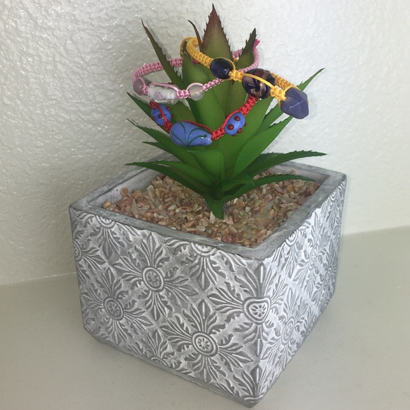 Handmade Chinese Knotting Bracelet W/ Glass Beads - Picture 8 of 8